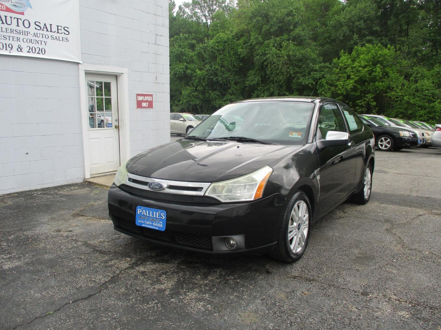 2008 BLACK Ford Focus (1FAHP33NX8W) , AUTOMATIC transmission, located at 540a Delsea Drive, Sewell, NJ, 08080, (856) 589-6888, 39.752560, -75.111206 - Photo#0